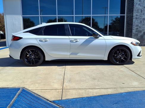 Used 2024 Honda Civic Sport image 25