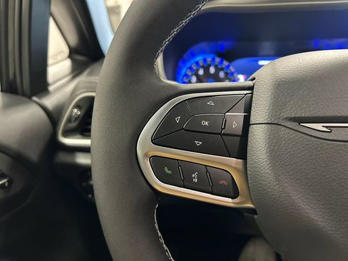 New 2027 Chrysler Pacifica Select FWD image 20