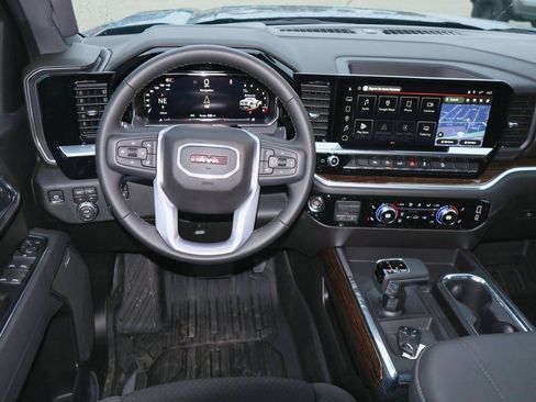 New 2026 GMC Sierra 1500 Elevation image 13
