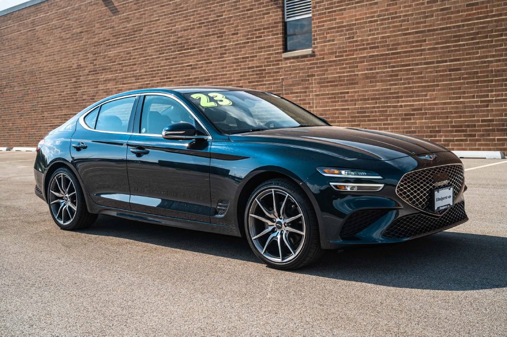 Used 2023 Genesis G70 2.0T AWD/4WD image 12