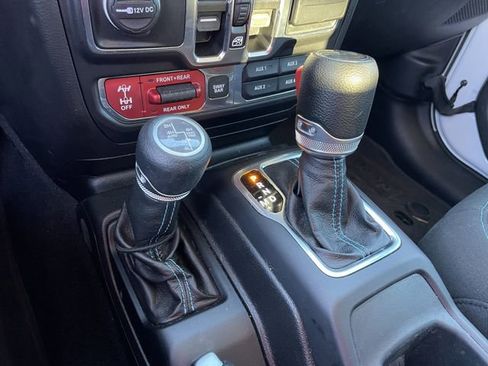 Used 2022 Jeep Wrangler Unlimited Rubicon 4xe w/ Steel Bumper Group image 25