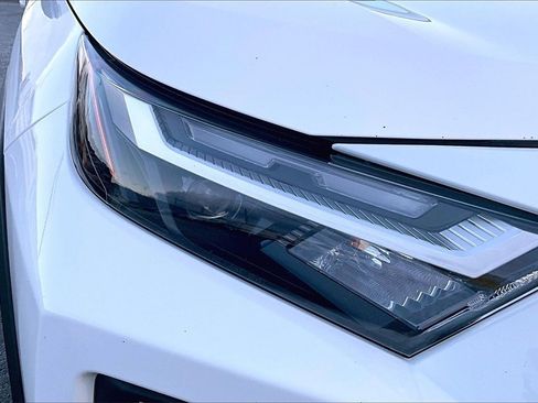 Used 2024 Toyota RAV4 Adventure image 29