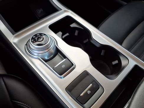 Used 2023 Ford Edge SEL w/ Convenience Package image 18