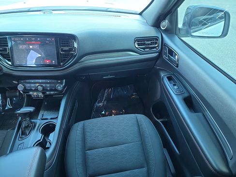 Used 2025 Dodge Durango R/T w/ Blacktop Package AWD/4WD image 16