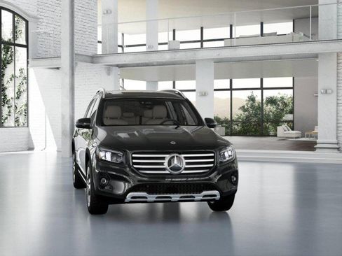 New 2026 Mercedes-Benz GLB 250 image 8