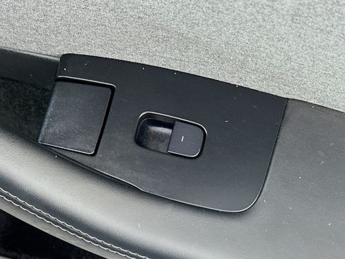Used 2024 Tesla Model 3 Standard Range RWD image 28