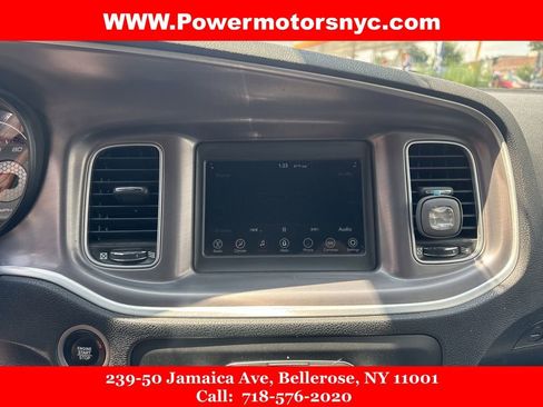 Used 2022 Dodge Charger SXT image 35