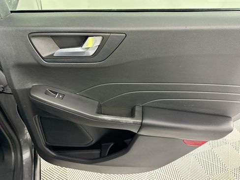 Used 2021 Ford Escape SEL image 33