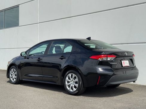 Certified 2023 Toyota Corolla LE FWD image 5