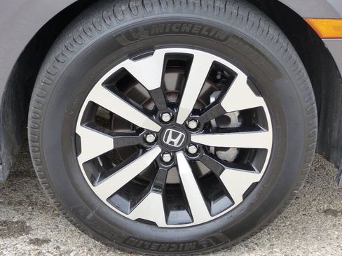 Used 2025 Honda Odyssey EX-L image 13