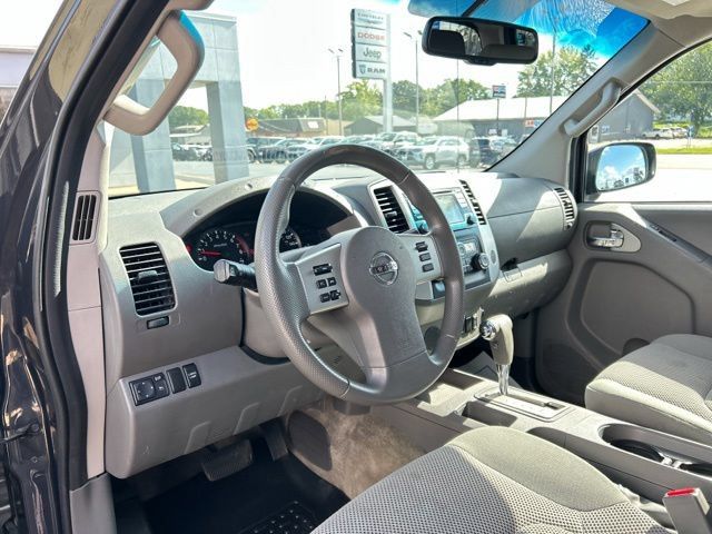 Used 2015 Nissan Frontier SV w/ SV Value Truck Package RWD image 24