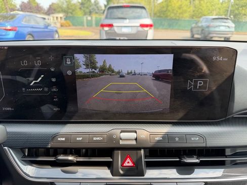 Used 2025 Kia K4 GT-Line w/ GT-Line Premium Package FWD image 22