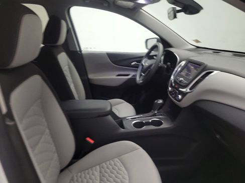 Used 2021 Chevrolet Equinox LS w/ LS Convenience Package AWD/4WD image 21