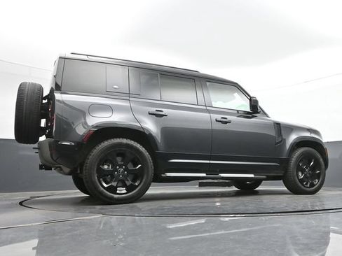 Used 2023 Land Rover Defender 110 X-Dynamic SE AWD/4WD image 12