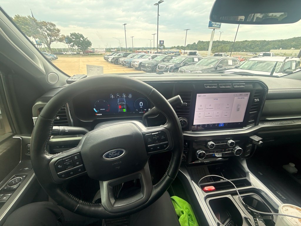 Used 2024 Ford F250 Lariat w/ Lariat Ultimate Package AWD/4WD image 12