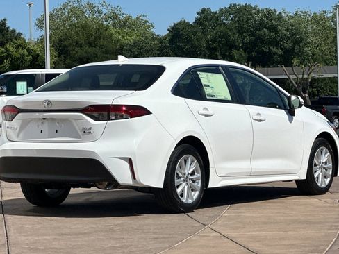 New 2026 Toyota Corolla XLE image 4
