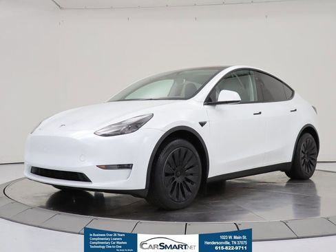 Used 2024 Tesla Model Y Long Range image 1
