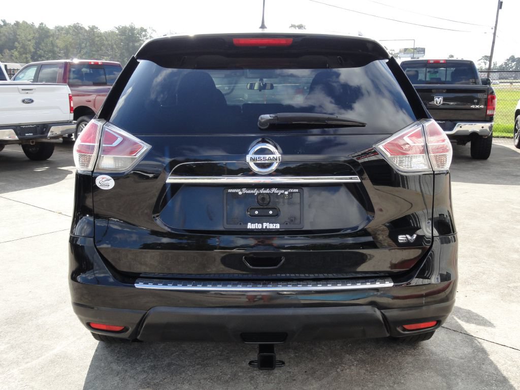 Used 2015 Nissan Rogue SV w/ SV Premium Package FWD image 4