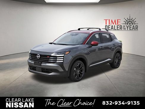 Used 2025 Nissan Kicks SR AWD/4WD image 3