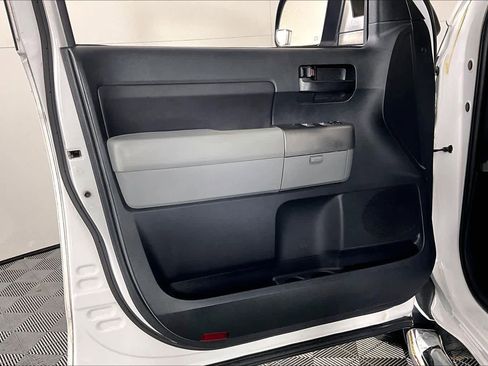 Used 2012 Toyota Tundra 2WD Double Cab image 19