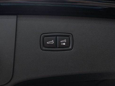 Used 2023 Porsche Cayenne Platinum Edition AWD/4WD image 38