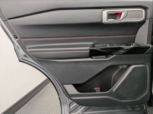 Used 2023 Ford Explorer ST-Line w/ Class IV Trailer Tow Package image 21