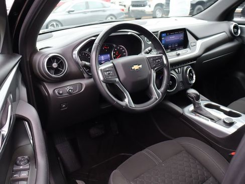Used 2020 Chevrolet Blazer LT image 13