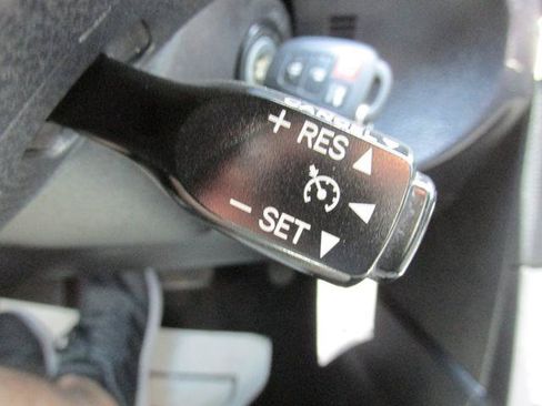 Used 2014 Toyota Corolla LE FWD image 12