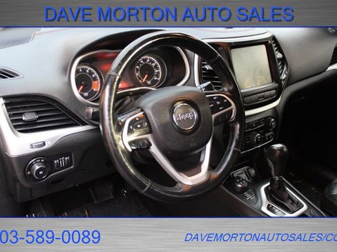 Used 2014 Jeep Cherokee Trailhawk w/ Cold Weather Group image 9