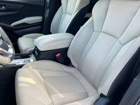 Used 2023 Subaru Ascent Premium w/ Convenience Package image 10