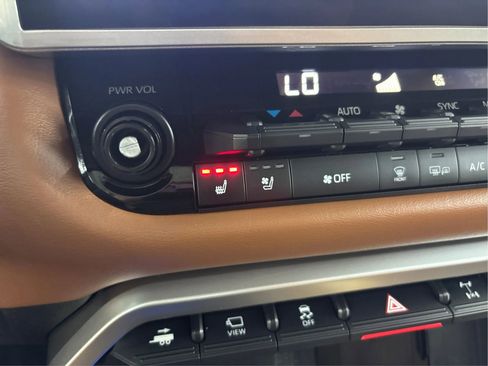 Used 2022 Toyota Tundra 1794 Edition AWD/4WD image 45