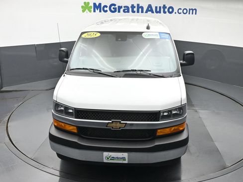 Used 2025 Chevrolet Express 3500 LT w/ LT Preferred Equipment Group RWD image 28