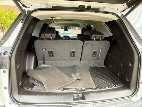 Used 2019 Chevrolet Traverse RS image 28