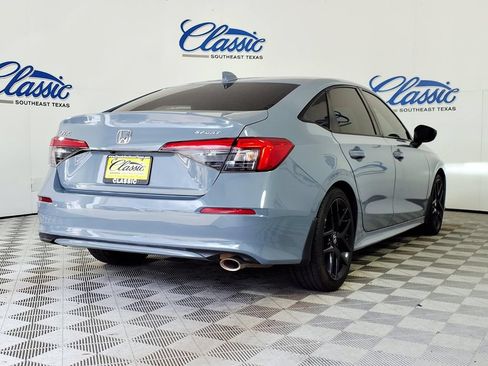 Used 2023 Honda Civic Sport image 6