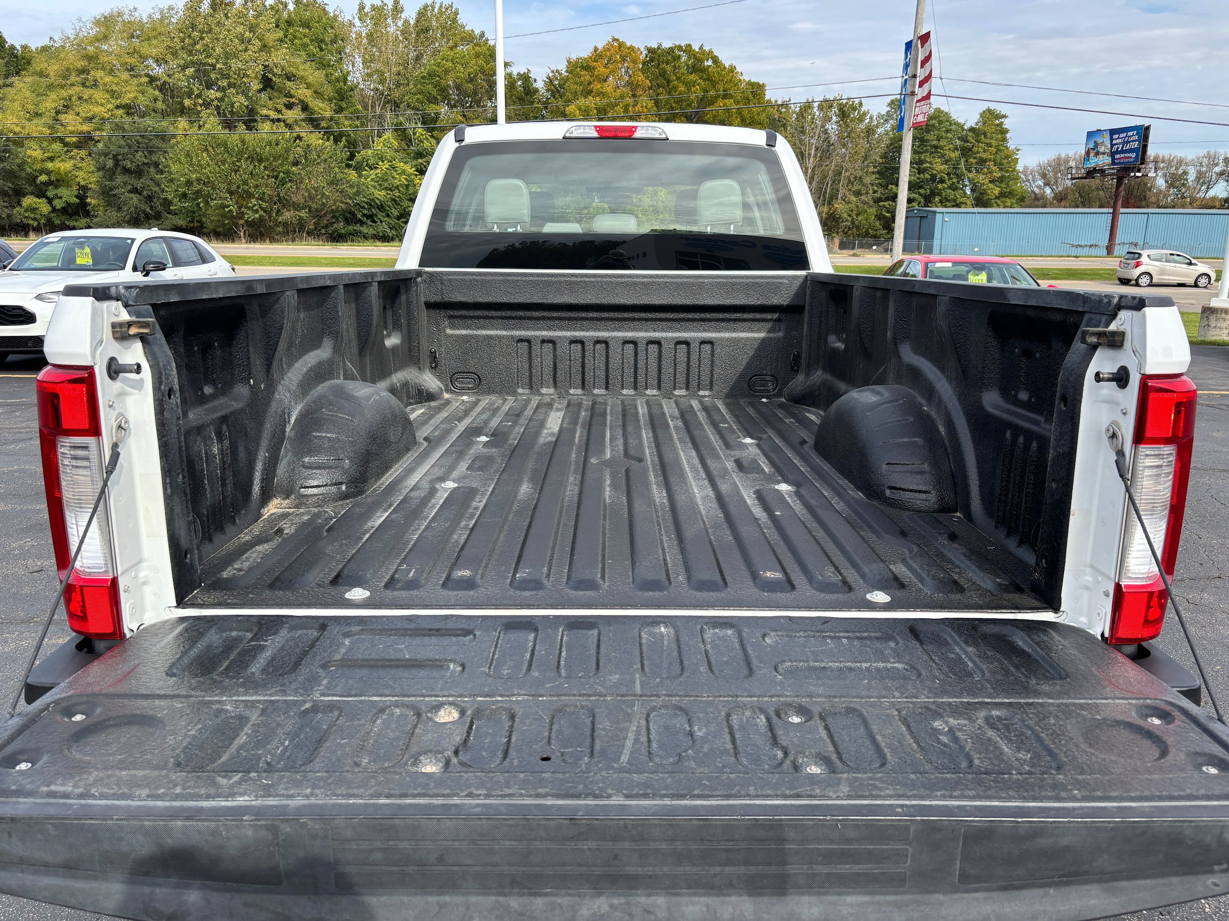 Used 2019 Ford F250 XL w/ Power Equipment Group AWD/4WD image 11