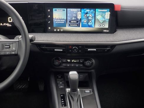 New 2026 Nissan Kicks SV image 28