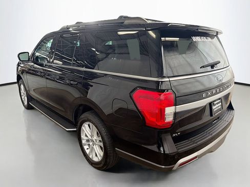 Used 2023 Ford Expedition XLT AWD/4WD image 7