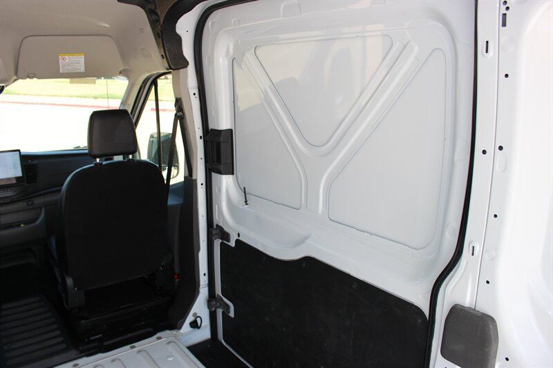 Used 2026 Ford Transit 250 148 Medium Roof RWD image 16