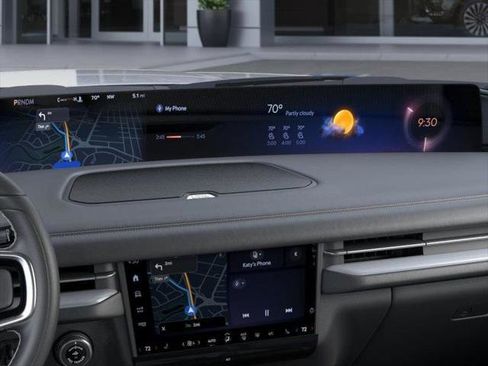 New 2026 Lincoln Navigator L Reserve AWD/4WD image 14