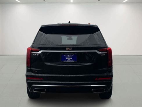 Certified 2025 Cadillac XT6 Premium Luxury image 5