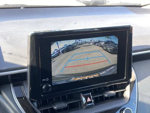 Certified 2025 Toyota Corolla LE FWD image 10