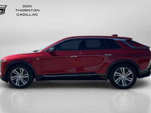 Used 2024 Cadillac Lyriq Tech w/ Driver Assist Package AWD/4WD image 2
