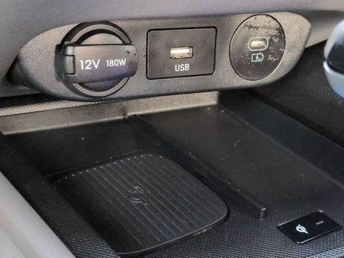Used 2025 Hyundai Elantra Sport FWD image 19