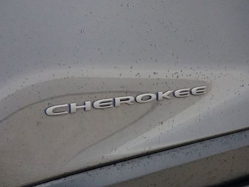 Certified 2020 Jeep Cherokee Trailhawk w/ Cold Weather Group image 16