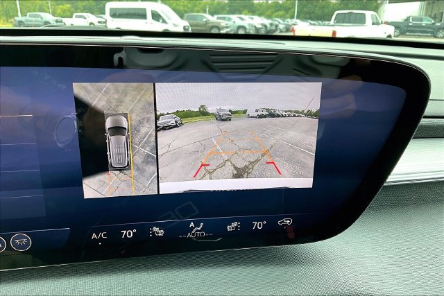 Used 2026 Buick Enclave Preferred FWD image 14