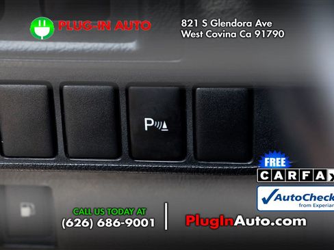 Used 2013 Lexus CT 200h w/ Leather Pkg FWD image 24