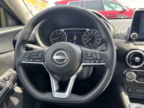 Used 2025 Nissan Sentra SV FWD image 15