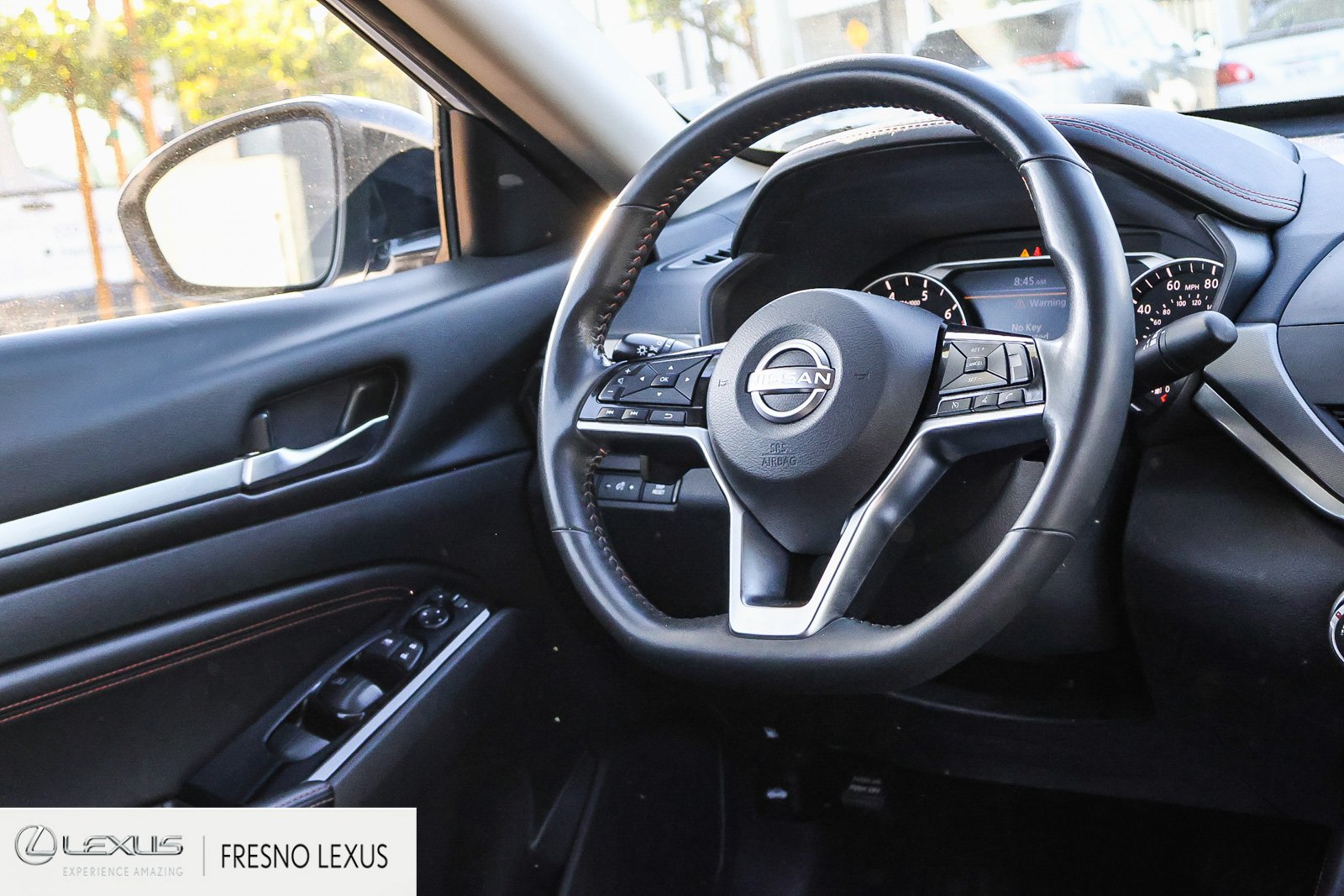 Used 2023 Nissan Altima 2.5 SR FWD image 18