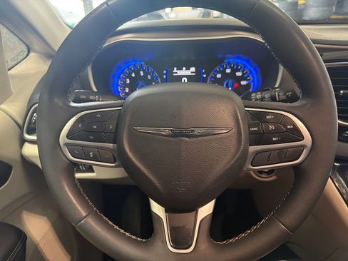 Used 2024 Chrysler Voyager LX FWD image 10