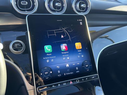 Used 2025 Mercedes-Benz GLC 350e 4MATIC image 17